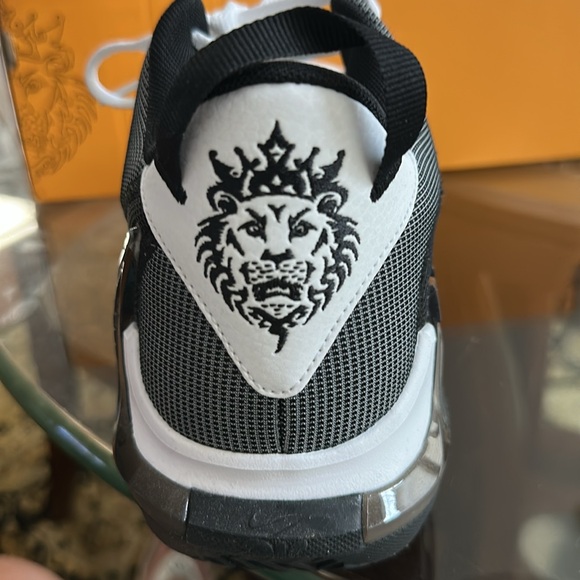 Nike LeBron Black and White Sneakers - Picture 8 of 10